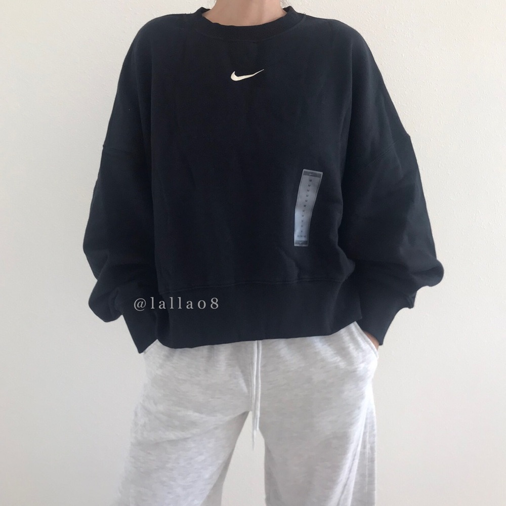 Nike Black Logo Sweatshirt